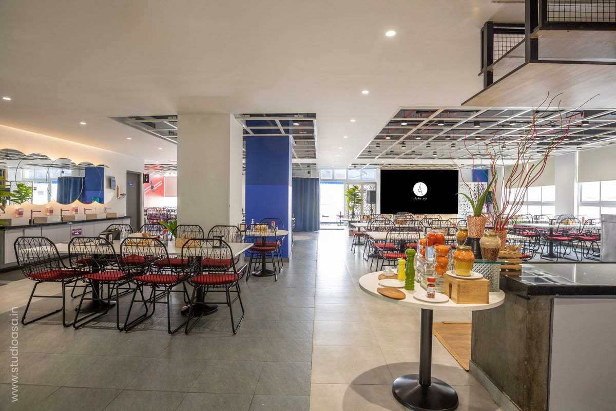 designstudioasa's tweet photo. The pantry is a must-have area in any modern workplace.
So, letβs find out how organizations can design an Office Pantry to help staff not only unwind but also boost productivity.
#studioasa #pantry #interiordesigning #interiorgoals #commercial #commercialspace https://t.co/INjlmr5VWl
