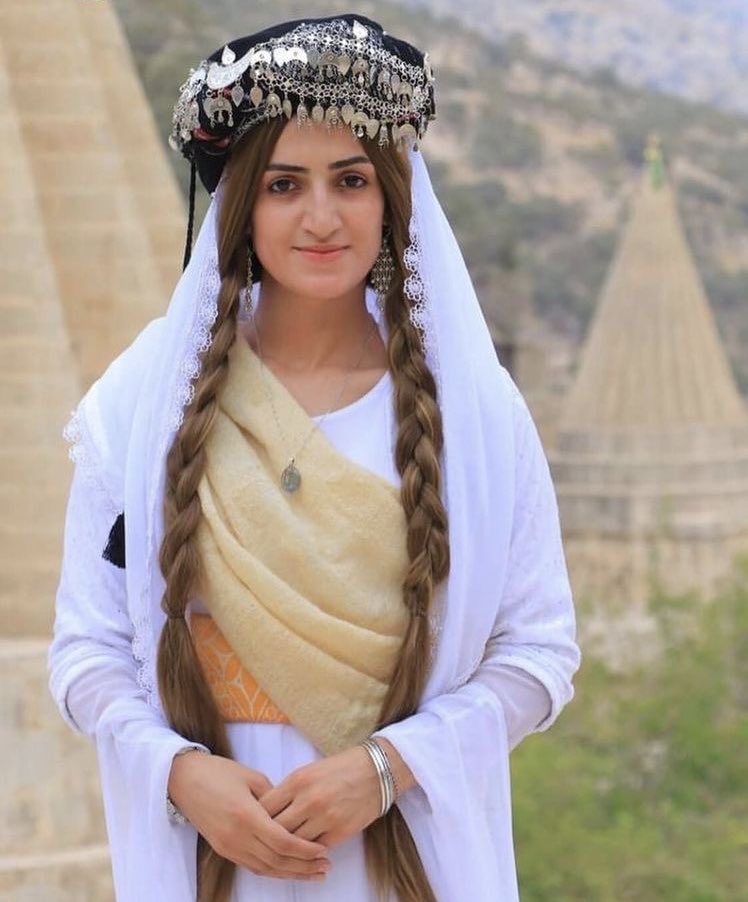 CapitalKURD's tweet photo. Roj baş
Silav ji Lalşî Noranî re
#Kurdistan #Twitterkurds #Lalsh #Yazidi https://t.co/CCKFRq7Vdo