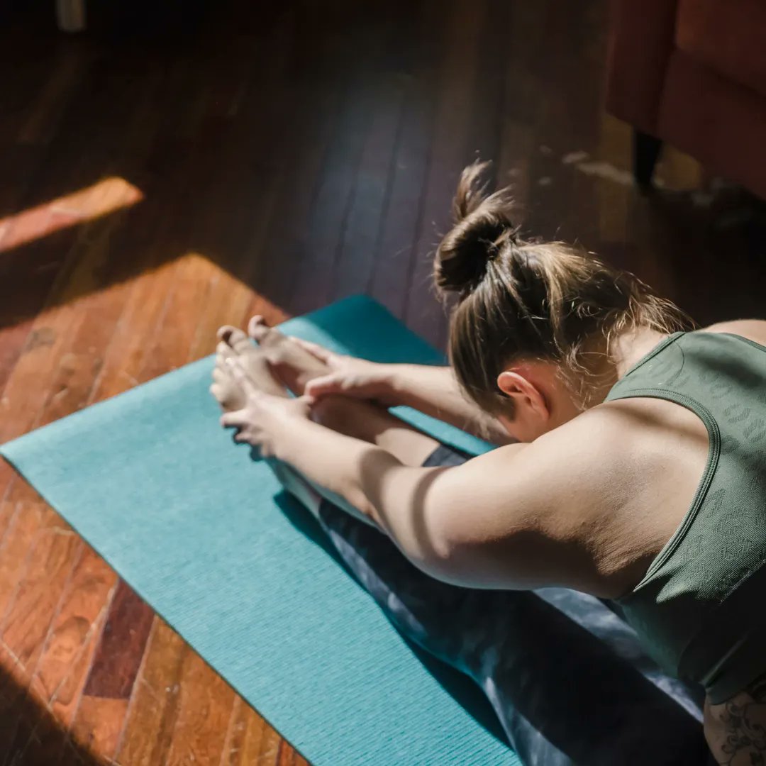 Mixed Level Pilates is on at 7.05 this evening - all levels welcome, a stretch with flexibility, some strength and activation and a whole body Pilates workout

10:30-11:30 Gentle Pilates 
18:00-19:00 Pilates 
18:30-19:30 Beginners Hatha
19:05-20:05 Mixed level Pilates