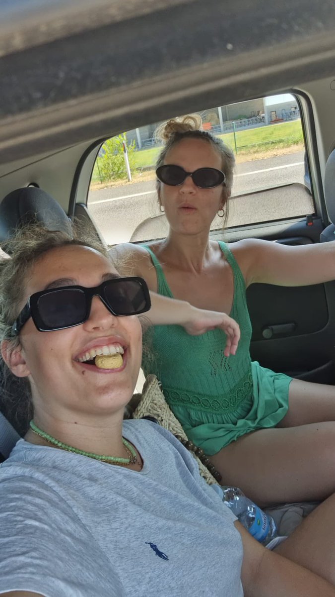 Beinsss's tweet photo. 25 per la mia amya prefe @Fairlysadd  ✨✨✨✨✨✨ https://t.co/z2SoAZCDtp