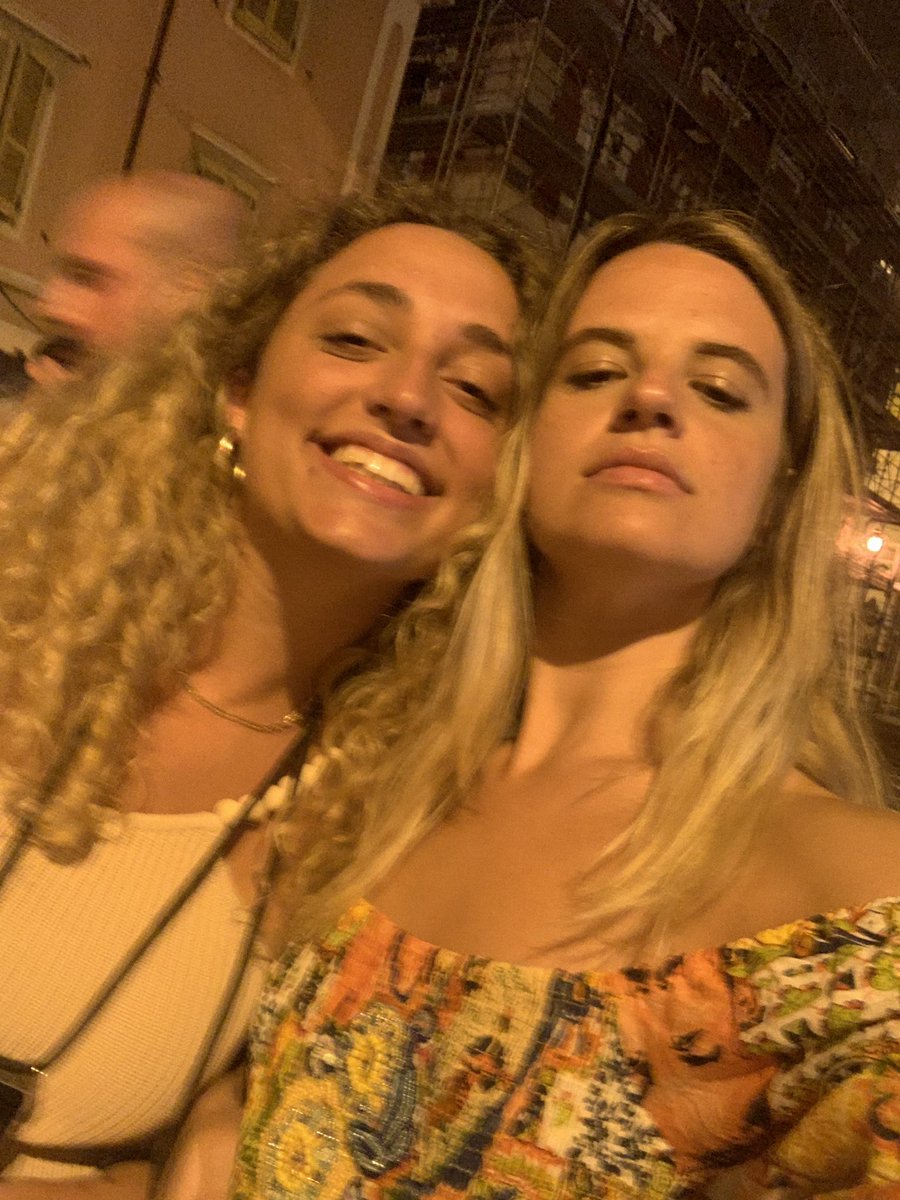 Beinsss's tweet photo. 25 per la mia amya prefe @Fairlysadd  ✨✨✨✨✨✨ https://t.co/z2SoAZCDtp
