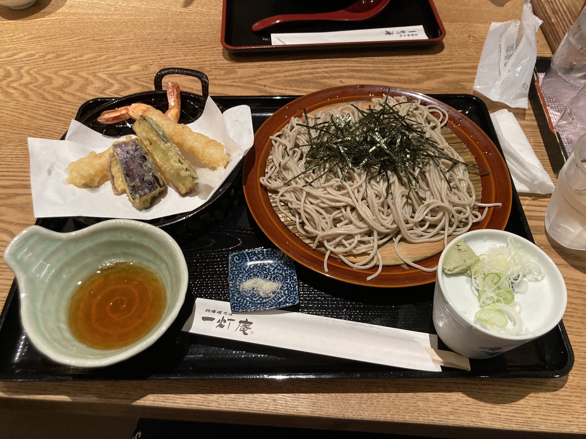 SkipperB_ffen's tweet photo. Japan has a lot of delicious food! #food #meal #japan #ramen #highcalorie #日本 #ご飯 #かつ #とんかつ #そば #エビフライ #ラーメン #たこ焼き https://t.co/xgYPwAlhXc