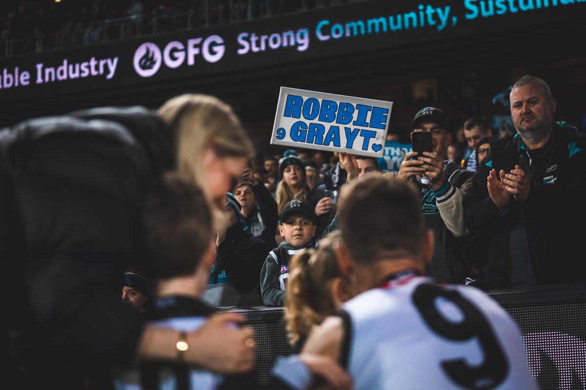PAFC's tweet photo. We followed every moment of Robbie Gray's farewell.
See the full photo diary πΈ https://t.co/jk3eFM7HtN
#TheGraytest https://t.co/tFqE7KIlxZ