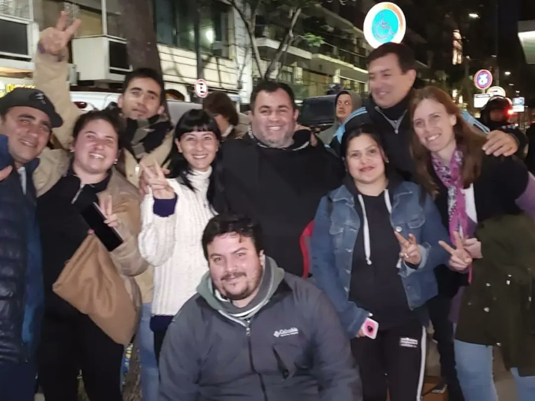HPERONISTA's tweet photo. TODOS CON CRISTINA! 

El pueblo junto a nuestra querida Cristina Fernandez de Kirchner 💙 🇦🇷✌🇦🇷 #TodosConCristina @CFKArgentina #ElPuebloConElla #CristinaInocente https://t.co/mWhxvncrje