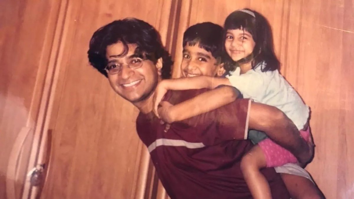 htcity's tweet photo. #KK and #Jyothy have two children together- #Nakul and #Taamara. Both of them are singers and have recently recreated their late father #KK's song #Yaaron https://t.co/QH5W5mOBkC