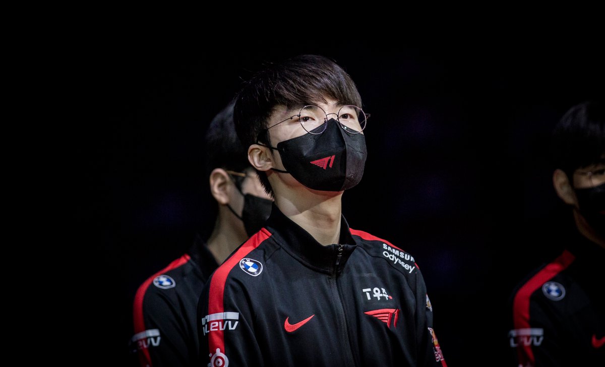 akali_roll_back's tweet photo. 20220823 LCK 22 SUM FINAL MEDIA DAY
#T1 https://t.co/ewM1tMwqrE
