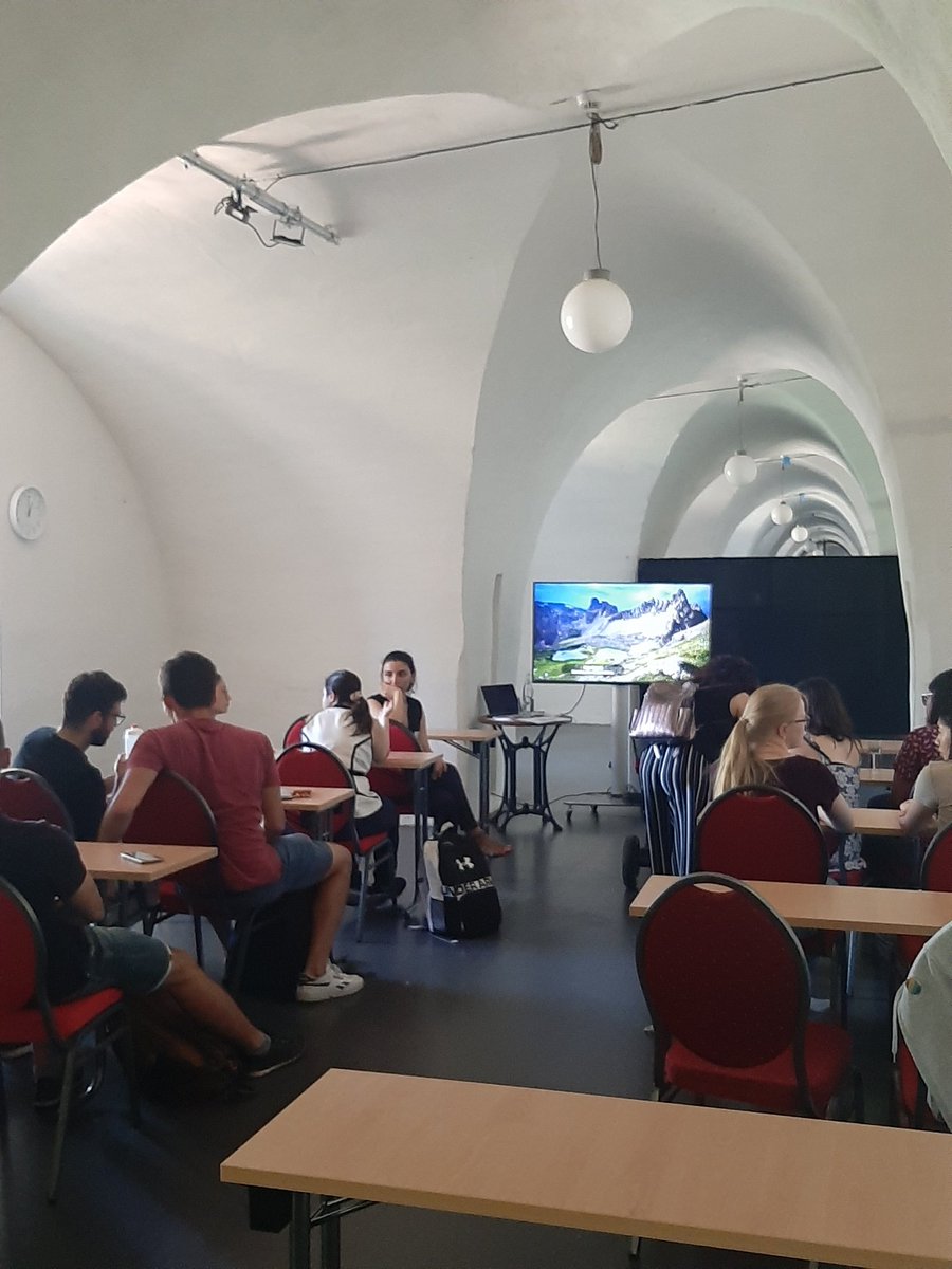 1st workshop session!
- Poster design
- BIDS &amp; open science
- Mental health

#summerschool #neuroscience #PhD 

<a href="/IRTG1436/">IRTG1436 - Neural Resources of Cognition</a>