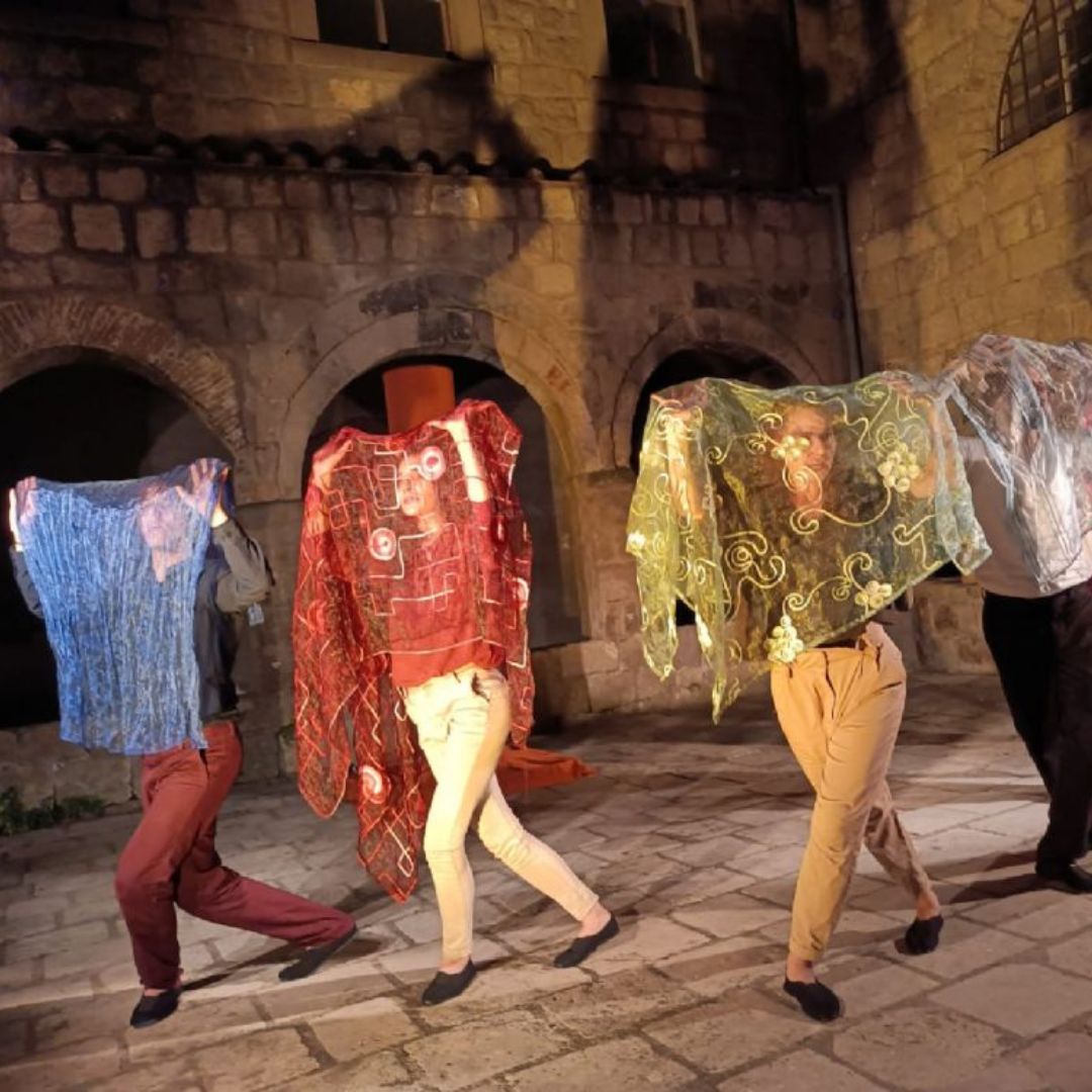 culture_roma's tweet photo. Spettacoli teatrali, performance, incontri, visite, laboratori, questo e molto altro è #Scenarte, il festival internazionale del teatro urbano.
Mercoledì 24 agosto appuntamento nell’antico Borgo di Cesano per i percorsi di scrittura itineranti: https://t.co/N8JtrpqezD https://t.co/cIdrnTvwgY