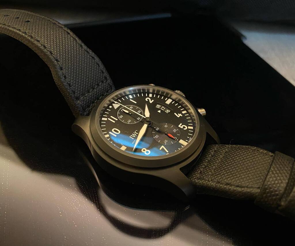 babygabe's tweet photo. A pilot’s watch is as important as the EFB(Electronic Flight Bag) 😄
.
.
.
.
.
.
#iwc #iwctopgun #iwcpilot #iwcchronograph #iwcsfti #jeppesen #iwcbigpilot #iwccollector #iwcschaffhausen #iwcceratanium #iwcceramic #iwcpantone #iwcwatches #wruw #watchporn #horology #rolexgmt #… https://t.co/ZeTdjm0cEc