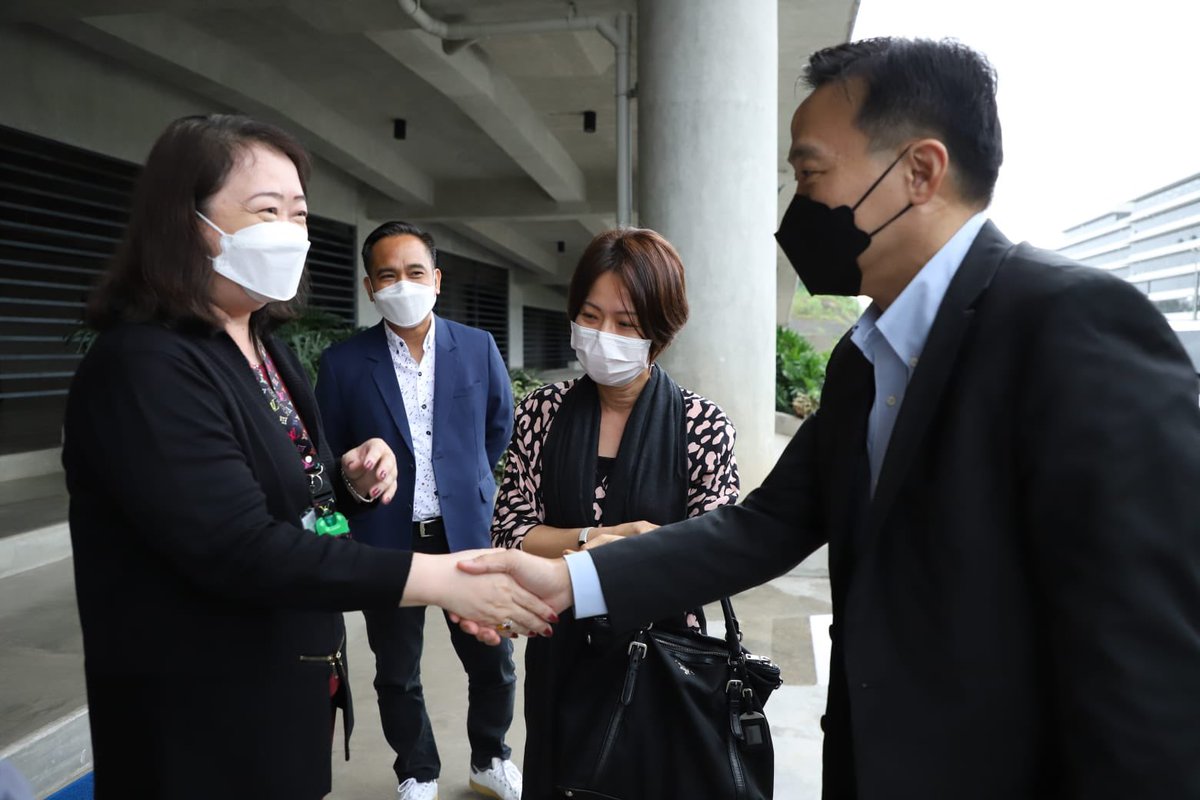 TheBCDAGroup's tweet photo. EXPLORING NEW CLARK CITY. Enterprise Singapore, the government agency championing the development of Singapore companies toured New Clark City to experience first-hand the country's rising smart metropolis. https://t.co/GbW1XcD352