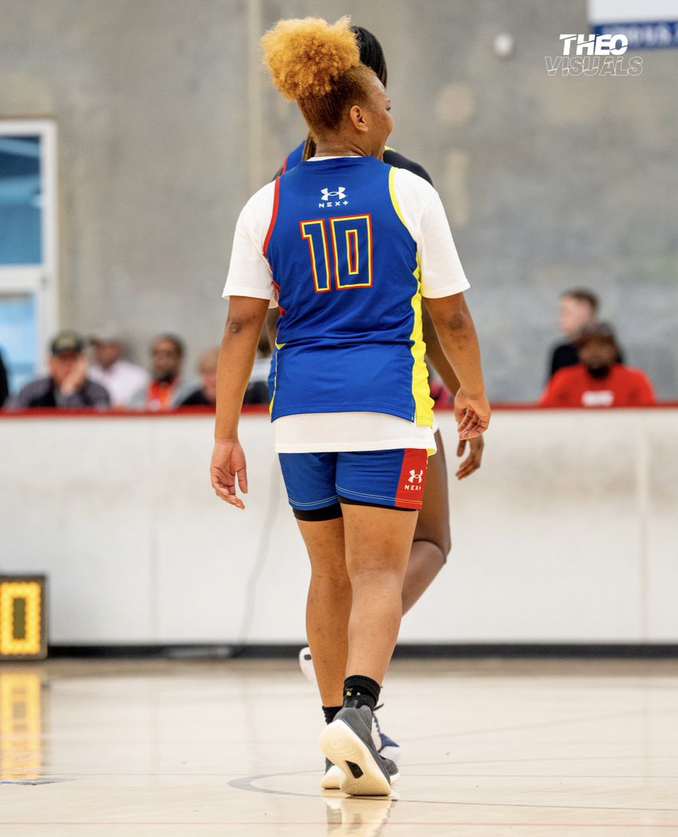 Reniya Kelly tweet media