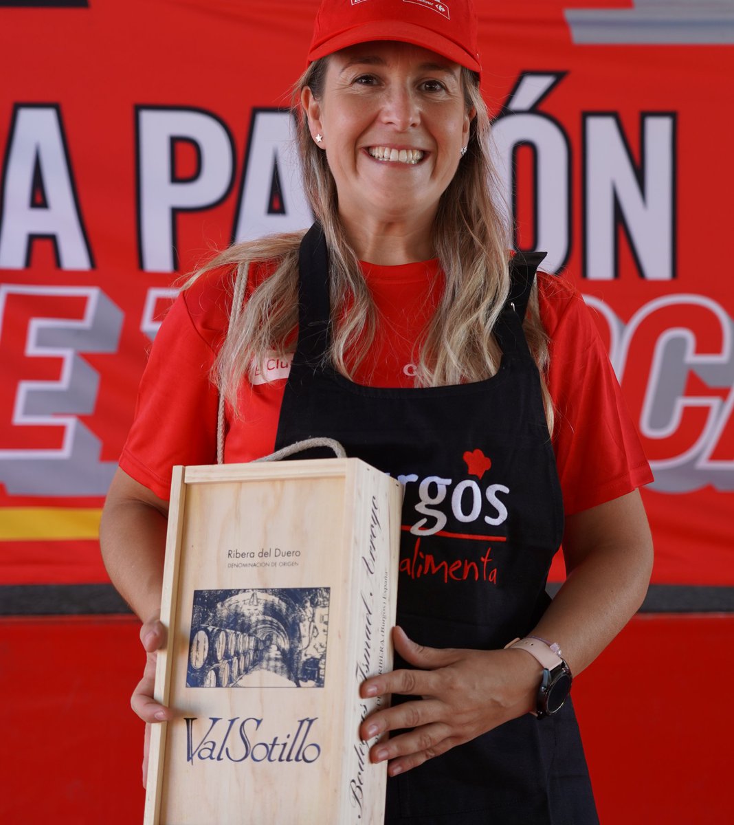 En Punto de Encuentro de VITORIA - GASTEIZ.
Salida de la Etapa 4 de <a href="/lavuelta/">La Vuelta</a>
Sorteo 2 botellas de vino de <a href="/valsotillo/">Bodega Ismael Arroyo</a> ( <a href="/riberadelduero/">Ribera Wines UK</a> ) y de una mochila y un delantal de Burgos Alimenta. 
Enhorabuena ganadora¡¡¡¡¡¡