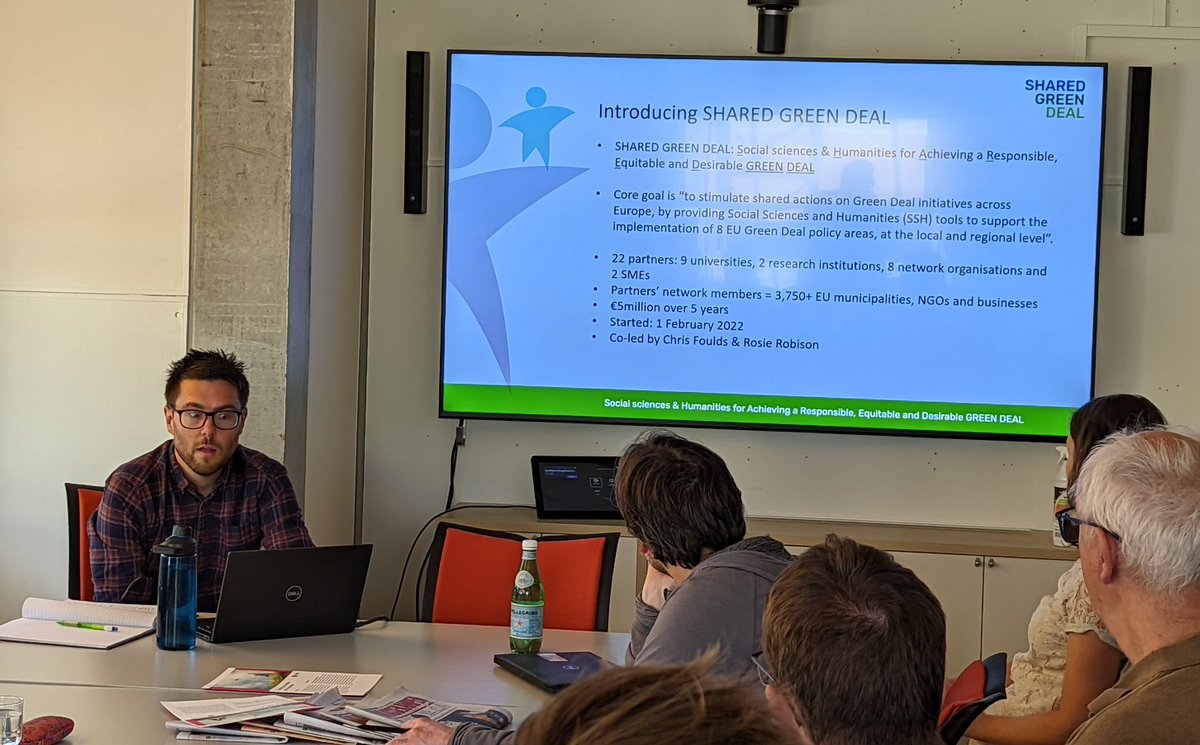 .@ProfChrisFoulds presents at @NTNUHumanities the @SharedGreenDeal project - which works with stakeholders to support the #EUGreenDeal through local actions and #SSH research.

Welcome to #NTNUKULT and Norway, Chris 👋👋👋.