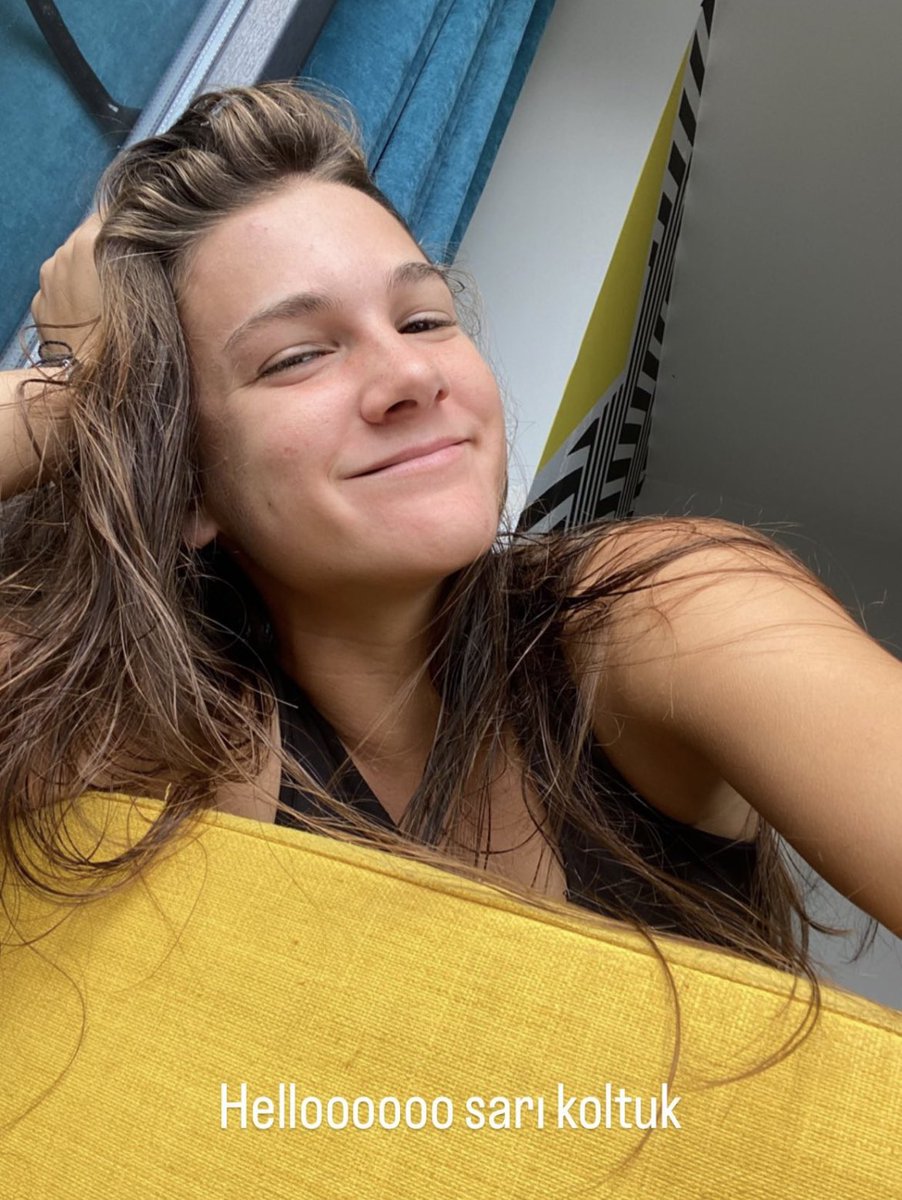 Queen 💚 <a href="/BolukbasiNisa/">Nisa Bölükbasi</a>