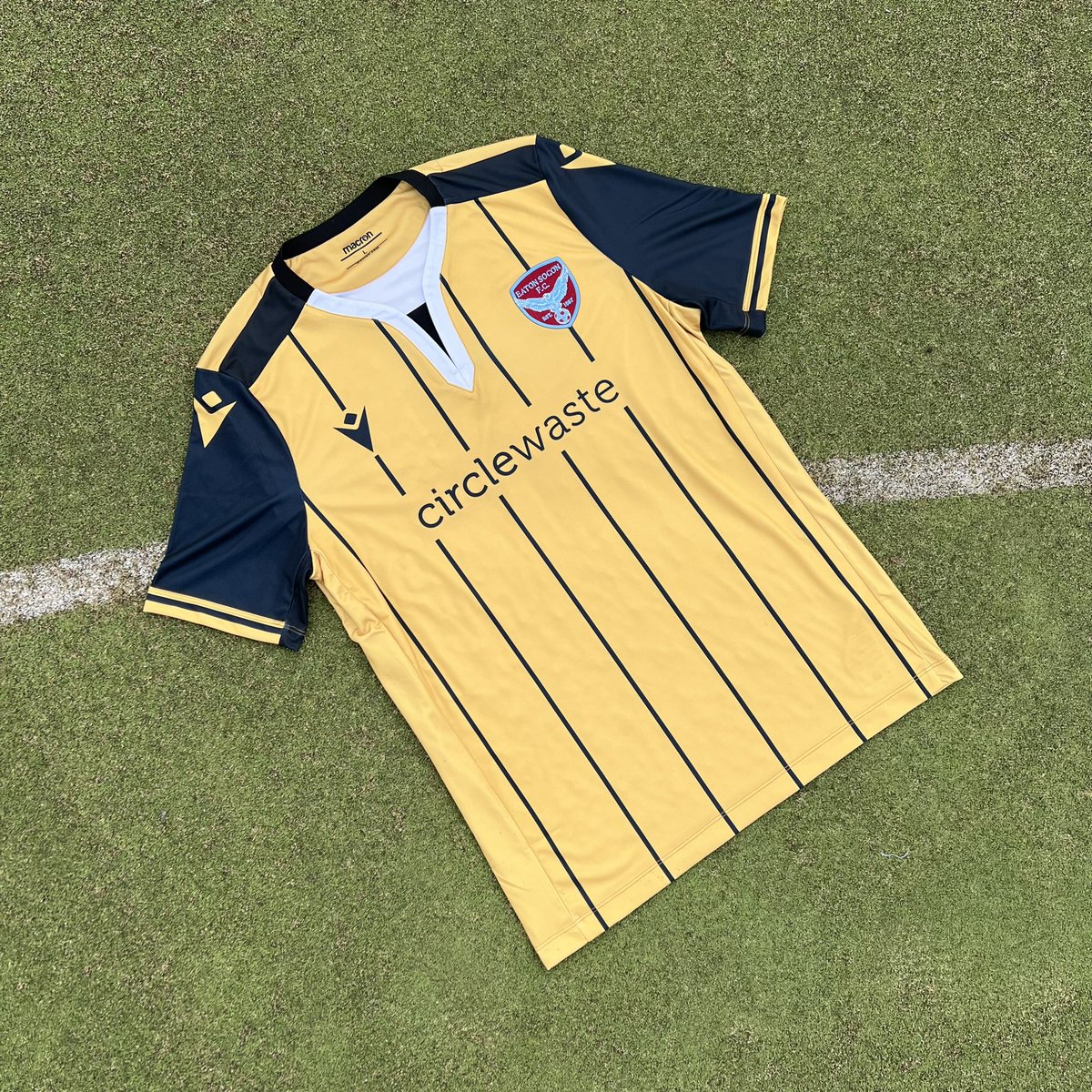 MacronNorwich's tweet photo. 🎨 | And… Here is the New @eatonsoconfc Away Kit 🔥 Again, fully custom designed by @Matchday_Mkt 👏🏻 There is levels to this… #Macron #BePartOfTheTeam https://t.co/rMkNYLZlpC