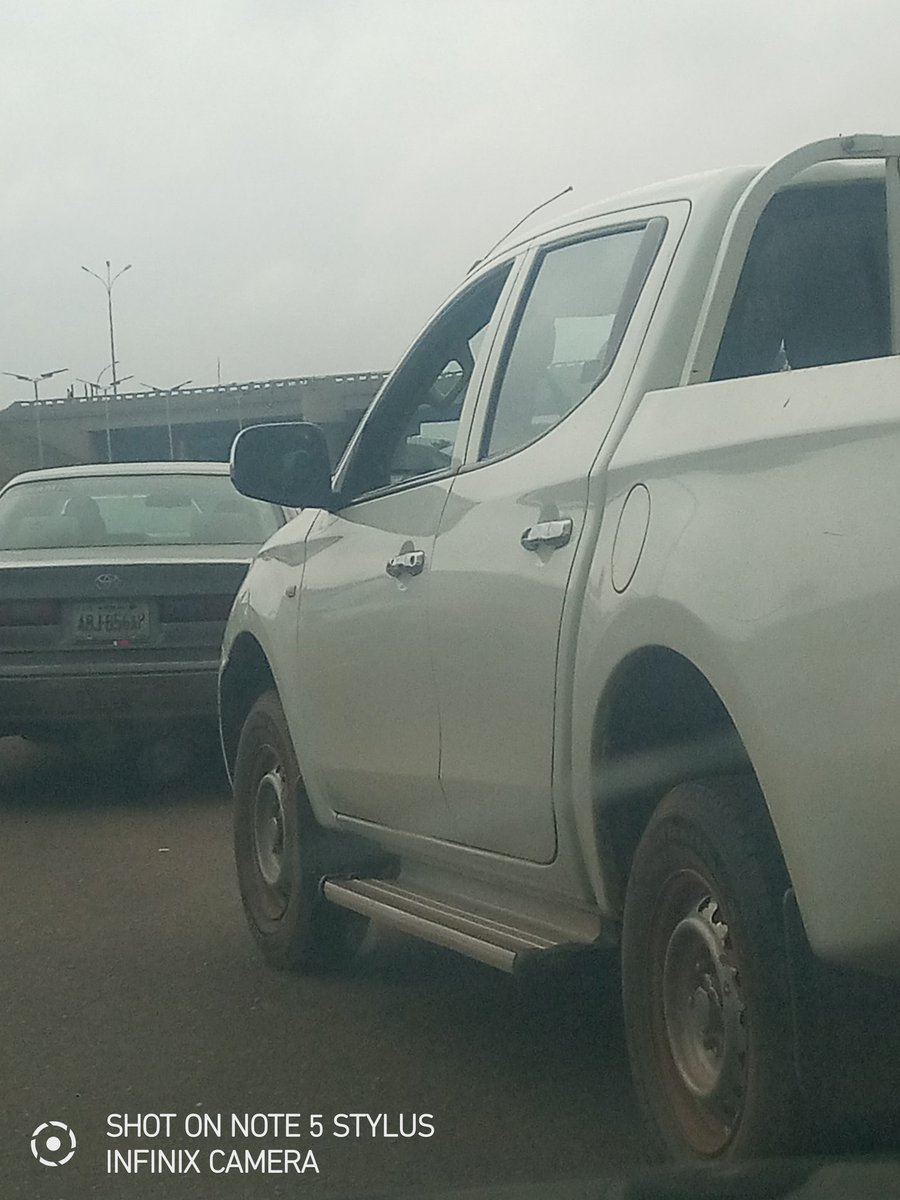 trafficbutter's tweet image. "@IsuwaSunday: Four service lane have become two at Abacha Barracks which is causing serious traffic #Abujatraffic