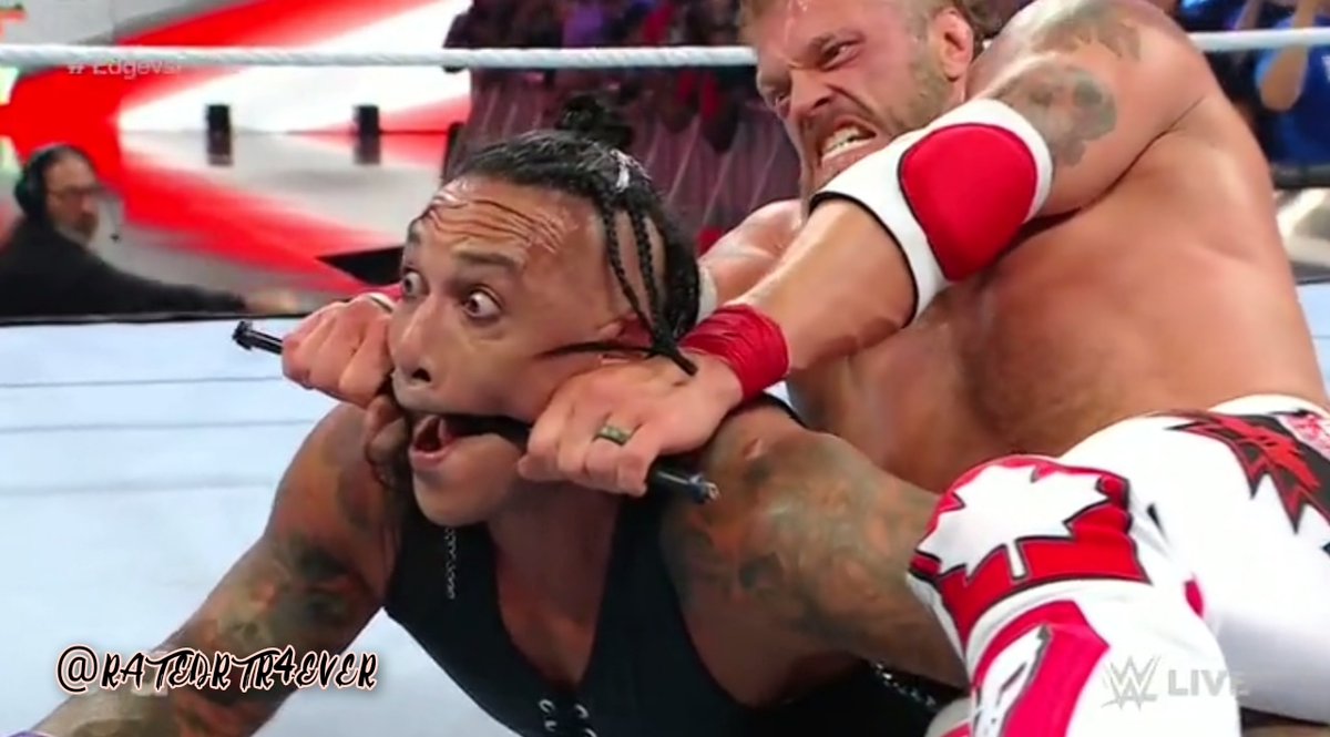 ratedrtr4ever's tweet photo. A screenshot I took last night @ArcherOfInfamy 🤣 #WWERaw https://t.co/mZrVoyfXc4