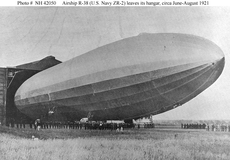BritishHistorym's tweet photo. #otd 23 August 1921 β British airship R-38 experiences structural failure over Hull in England and crashes in the Humber Estuary. Of her 49 British and American training crew, only four survive.
#lestweforget #britishhistory #d23aug #airship #hull https://t.co/a0J6Bqhlde