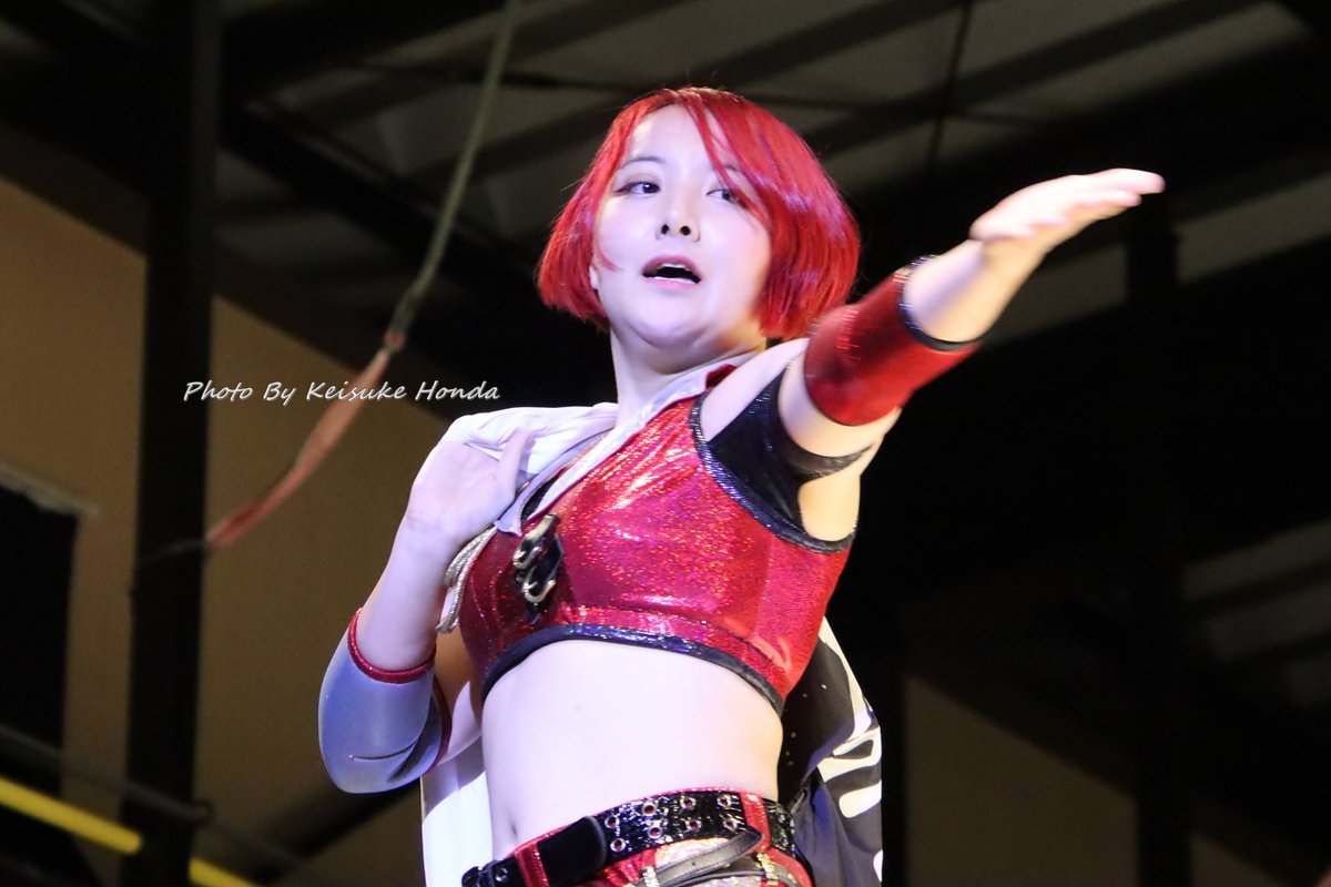 hondatokeisuke's tweet photo. #ACTwrestling大阪公演
22-08-21
@176BOX
第1試合タッグマッチ
#澄川菜摘 & #岩井杏加
vs
#後藤智香 & #向日葵
#BrightRock 入場
#アクトレスガールズ
#アクトレスリング https://t.co/7PHPLTAUCv