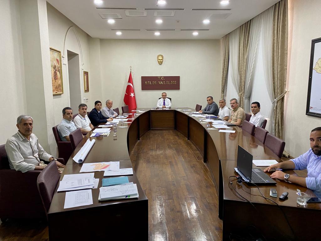kilisvaliligi's tweet photo. Polateli OSB Saha Genişletme Toplantısı Valimiz Sayın Recep Soytürk'ün başkanlığında ilgili kurum temsilcilerinin katılımlarıyla Valiliğimiz toplantısı salonunda yapıldı. https://t.co/b6TaWdqSpA
