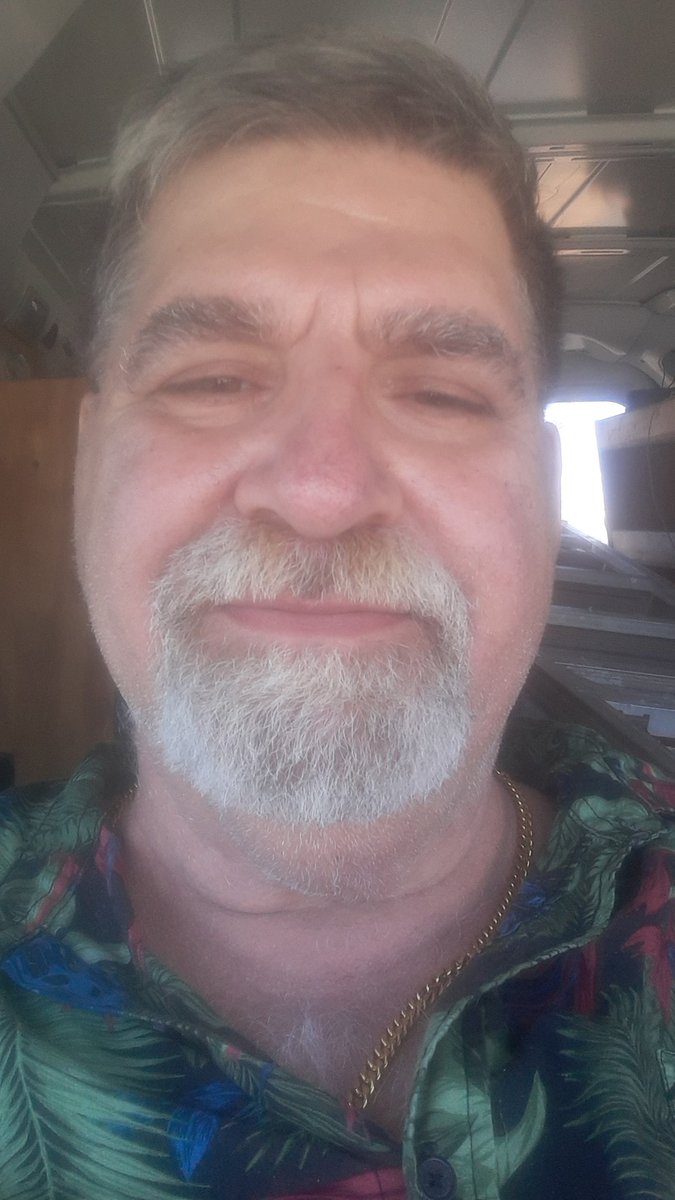 DvoranRandall's tweet image. good morning off to work