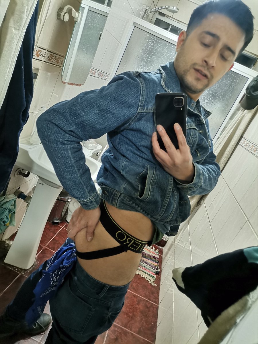 este_venegas's tweet photo. Ñia 🦊 #gay #jockstrap #gaychileno #chilegay #undies #sexy https://t.co/xlY5QkImaQ