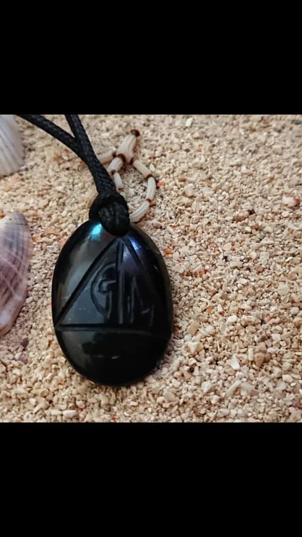 samwhitefangs's tweet photo. Pendant Wulung GM
Disebut juga Mineral Super Neprith
Giok hitam yang jenis batu & mineralnya paling padat
#pendant #giok #blackjade
#jadecell #healthy #wulung https://t.co/cx0X18K7Wa