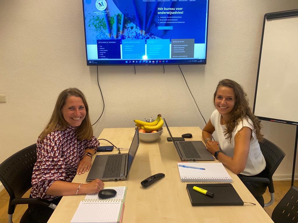 bmeesterschap's tweet image. Na een stralende zomer hebben we weer zin om aan het werk te gaan! Bureau Meesterschap is weer bereikbaar van maandag tot en met vrijdag van 08:00 uur tot 17:00 uur. Bel ons gerust!