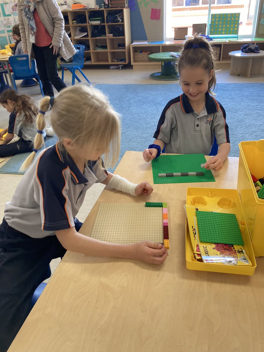 MissLinleyWaters tweet media