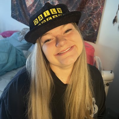 yagirrlchels's tweet photo. #NewProfilePic #Bread4eva https://t.co/KjNHf0muFE