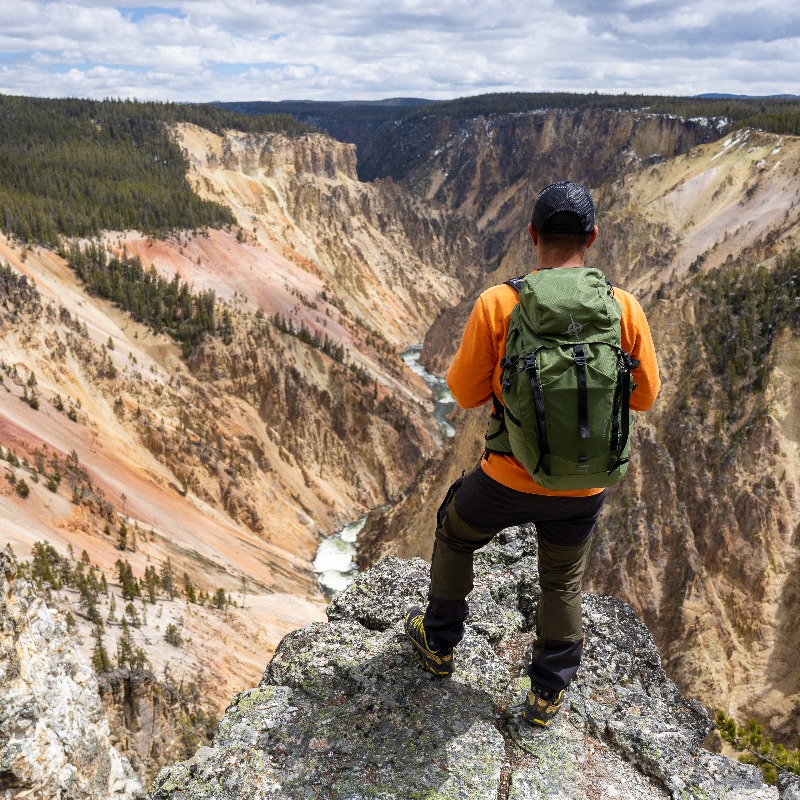 ColumbusNature's tweet photo. No nos cansamos de las mochilas Kathadin, ¡pero sí con ellas! Y es que hay pocas mochilas que nos acompañen a tantas aventuras como las Kathadin. Y es que están disponibles en 10L, 25L y 35L para poder escoger la que mejor se adapte a nuestra actividad.