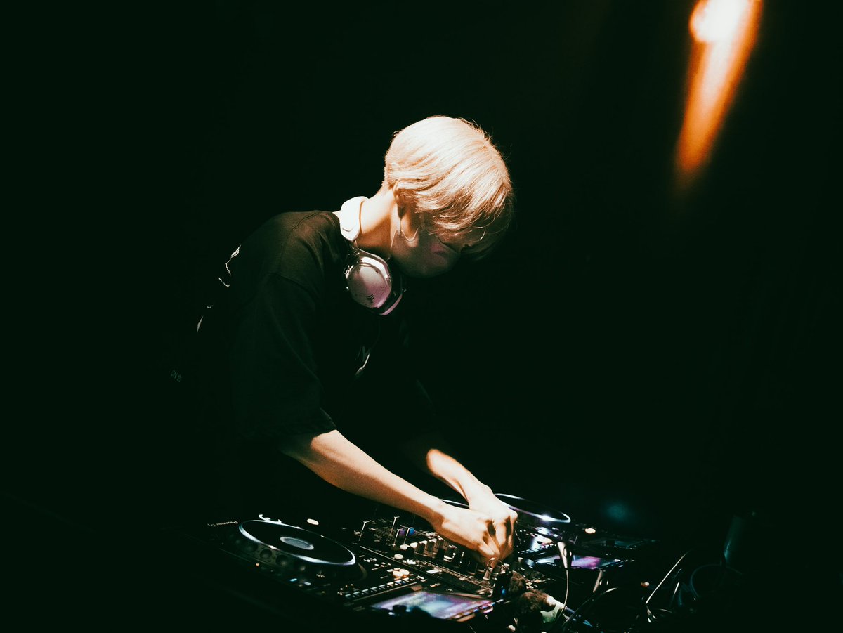 NewSeeding_iofo's tweet photo. 先週開催されたNew Seeding vol'3に出演して頂いたDJ陣、ご来場して頂いたお客様ありがとうございました❗️

当イベント仕事帰りの方や学校帰りの若い方がフラッと来れる事をコンセプトに開催しております😊

もっとこの業界を盛り上げたい。
若い子達が目立つ機会が増えたらな。
と思っております！🌿 https://t.co/Sn1RYJpTjW