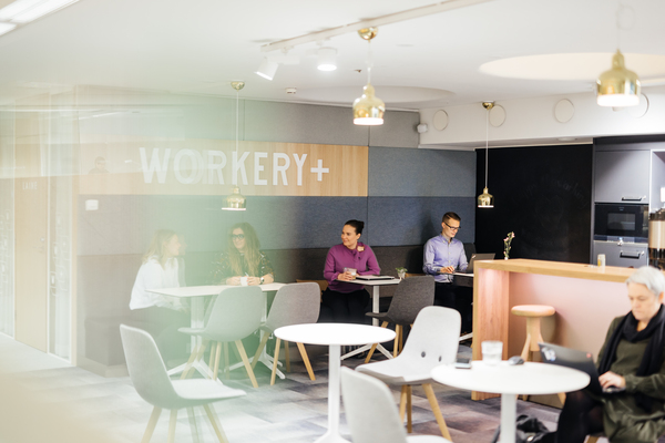 YITSuomi's tweet image. YIT:n Workery+ -konsepti osallistuu Vuoden työympäristöteko 2022 -kilpailuun Fyysisen työympäristön kehittäminen -kategoriassa. 🥳

Voittajat palkitaan loppuvuonna - jäämme jännityksellä odottamaan, tuleeko voitto kotiin!

Lue lisää: fal.cn/3rgbp

#yit #workeryplus