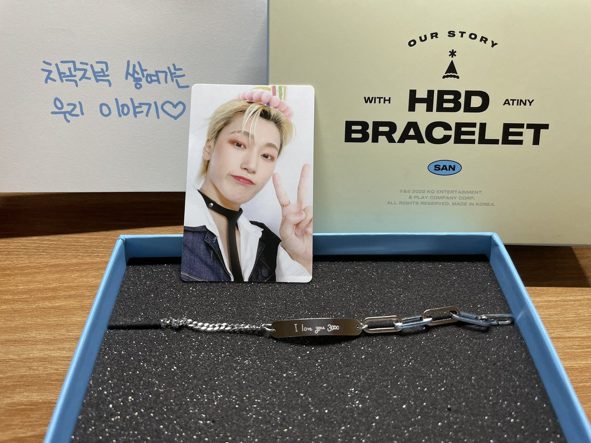 hsnoopy93's tweet photo. 내 첫 생일엠디! 이쁘다 진짜..🥹
재고판매로 구입한 산뽁이도 도착해서 같이한컷💕 https://t.co/niZojO6aF0