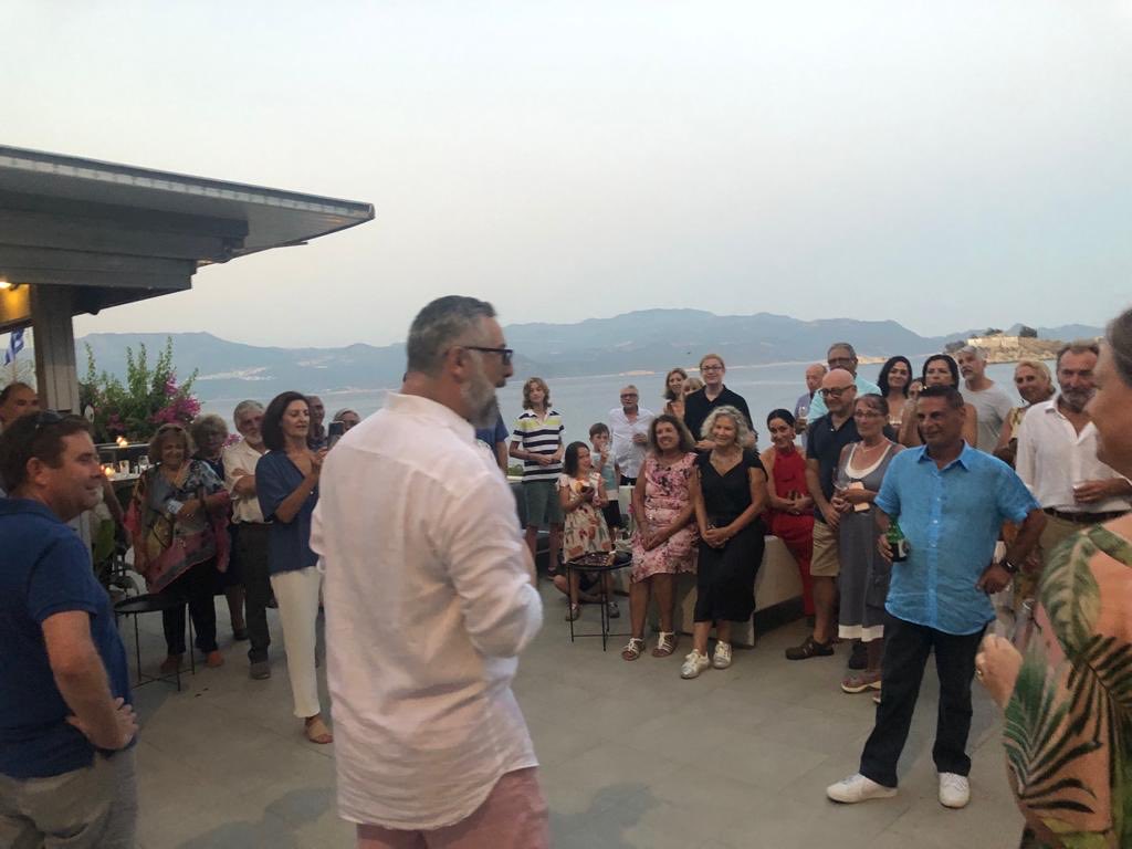 AusAmbAthens's tweet photo. Catching up with Greek 🇬🇷 Australians 🇦🇺 on Kastellorizo Island - the magical place where the ❤️ of the bilateral relationship beats! ⁦@dfat⁩ ⁦@GreeceMFA⁩ ⁦@DiscoverGRcom⁩ ⁦@gocmv⁩ ⁦@GreeceInSydney⁩ ⁦@DFATVic⁩ ⁦@VisitGreecegr⁩ https://t.co/Gi5Ey2GUyR