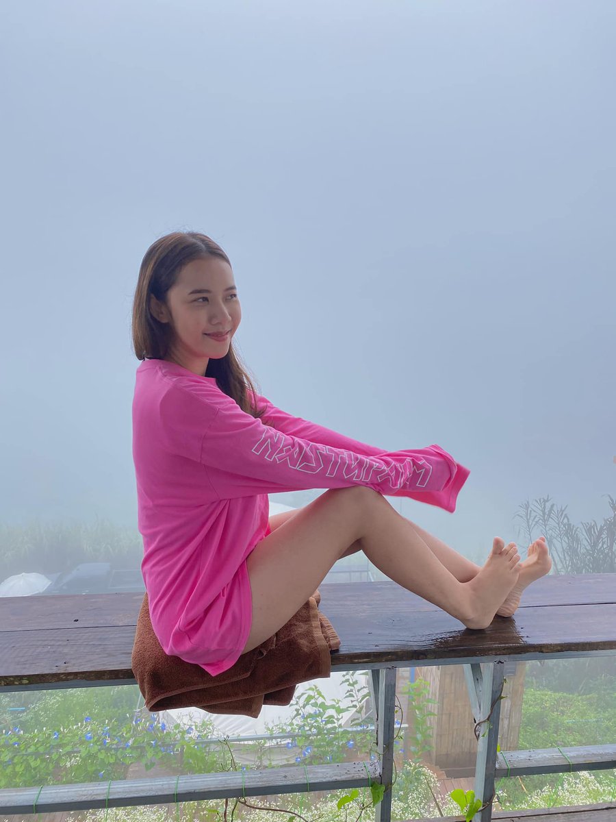 Fern2356's tweet photo. #เหงาจัง #โสดน๊าทักมาได้#เมื่อไหร่จะปีไหม่คิดถึงเห���ือแล้ว https://t.co/6aqpcSlSnS