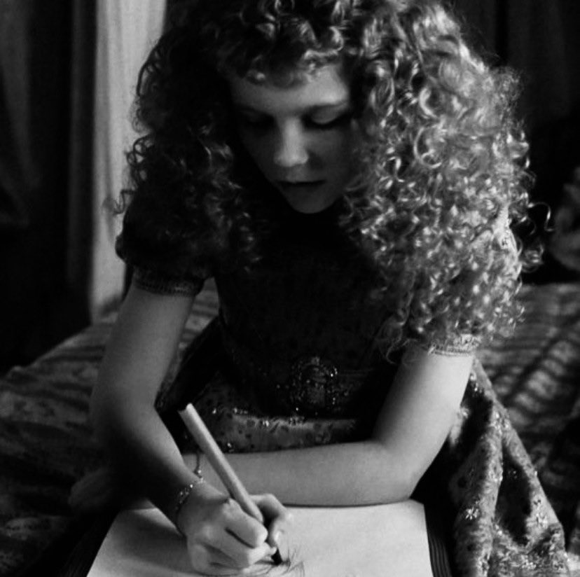 ❦ 𝐌𝐘𝐑𝐂𝐄𝐋𝐋𝐀 tweet media