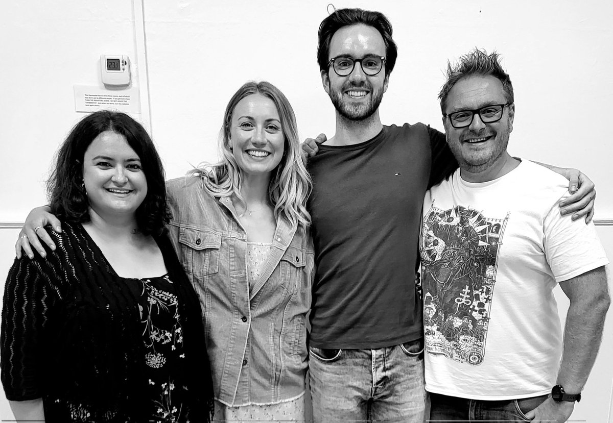 TheatreRonin's tweet photo. Very excited to have had our first read-through of our upcoming show Foxfinder with this incredible cast! It's looking to be a very special show! We can't wait for you to see it at @ArtsatOFS, Oxford this October! You can book your tickets here: https://t.co/SzHS3VQSLv https://t.co/Xuaw8gJ3x6