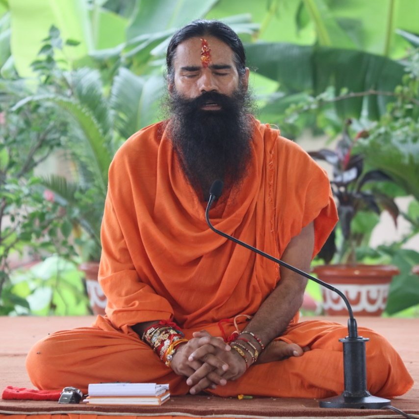 SwamiPrasanDev's tweet photo. #Patanjali 
#swamiramdev 
World Great Guru
@yogrishiramdev 
@Ach_Balkrishna 
@rakesh_bstpyp
@bst_official 
@pyptharidwar @Patanjali_Wlns 
@PypAcharyakulam @PMOIndia 
@moayush @WholeFoods @diannaESPN 
@SadhguruJV @mieknathshinde @UttarakhandCEO @ANINewsUP @HDW_NIELIT @BJP4India https://t.co/Xx4YCzncQ5