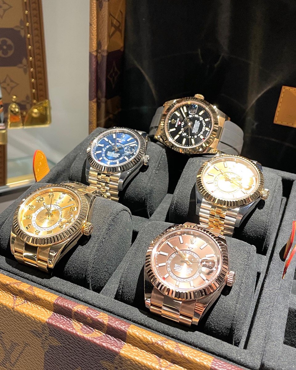 _Glint_'s tweet photo. ROLEX
SKY-DWELLER COLLECTION
Ref.326933&Ref.326934
現状在庫ございます✨
#RX326933
#RX326934
#ロレックス
#スカイドゥエラー
#アニュアルカレンダー
#デュアルタイム
#コンプリケーション
#ロレゾール
#ROLEX
#SKYDWELLER
#ANNUALCALENDAR
#DUALTIME
#COMPLICATIONS
#FLUTEDBEZEL https://t.co/D5yKBDnMB2