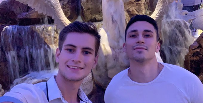 happy birthday to my handsome boy @KaneFoxxx https://t.co/NSLn9hH9ME<a href="/tag/bondwithmestepdaddy"class="tags"><span>#bondwithmestepdaddy</span></a>