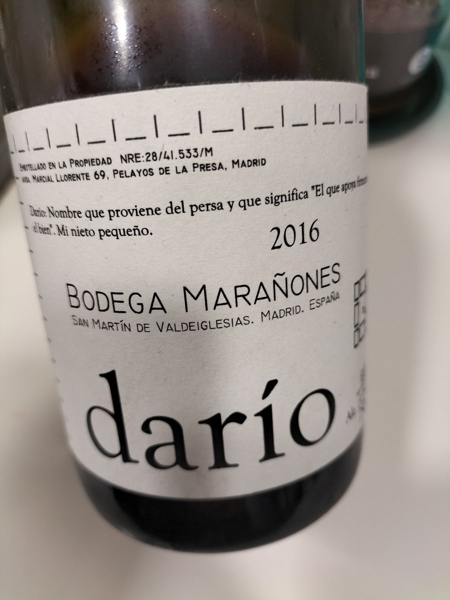 PhilMugford's tweet photo. Slightly chilled thirst quenching local "rare as rocking horse shit" #Morate from @BodegaMaranones. Think alcoholic cranberry juice with the drying tannins of pomegranate seeds. Just what was needed after spending a day picking a way through the UK's third world transport system. https://t.co/KDdK1PVqpx