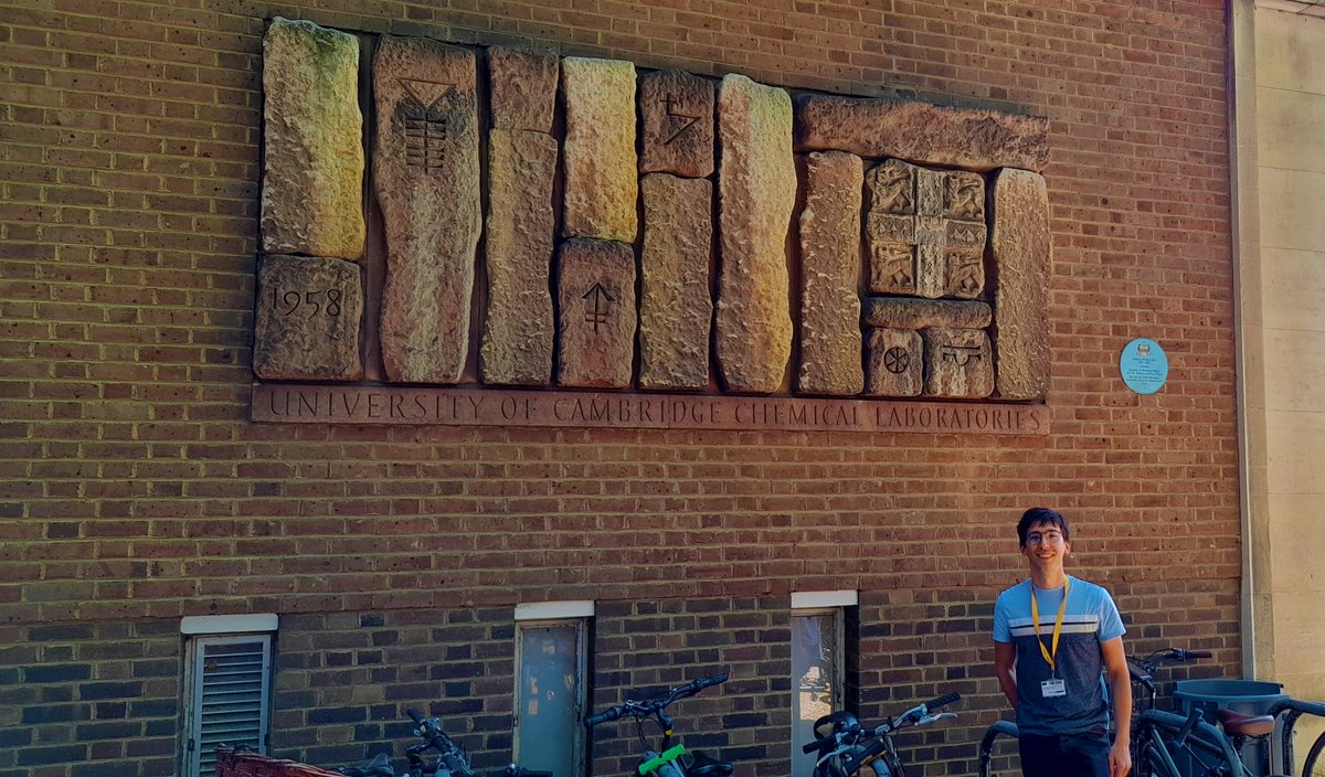 iucinquima's tweet photo. 🇬🇧🧑‍🔬Our PhD student @algarciaromero, from @GIRMIOMeT, is enjoying his last days at @ChemCambridge as part of his research stage. We are going to be really happy to see you again in our #IUCINQUIMA labs soon🥹 https://t.co/Pb87ASqlKJ