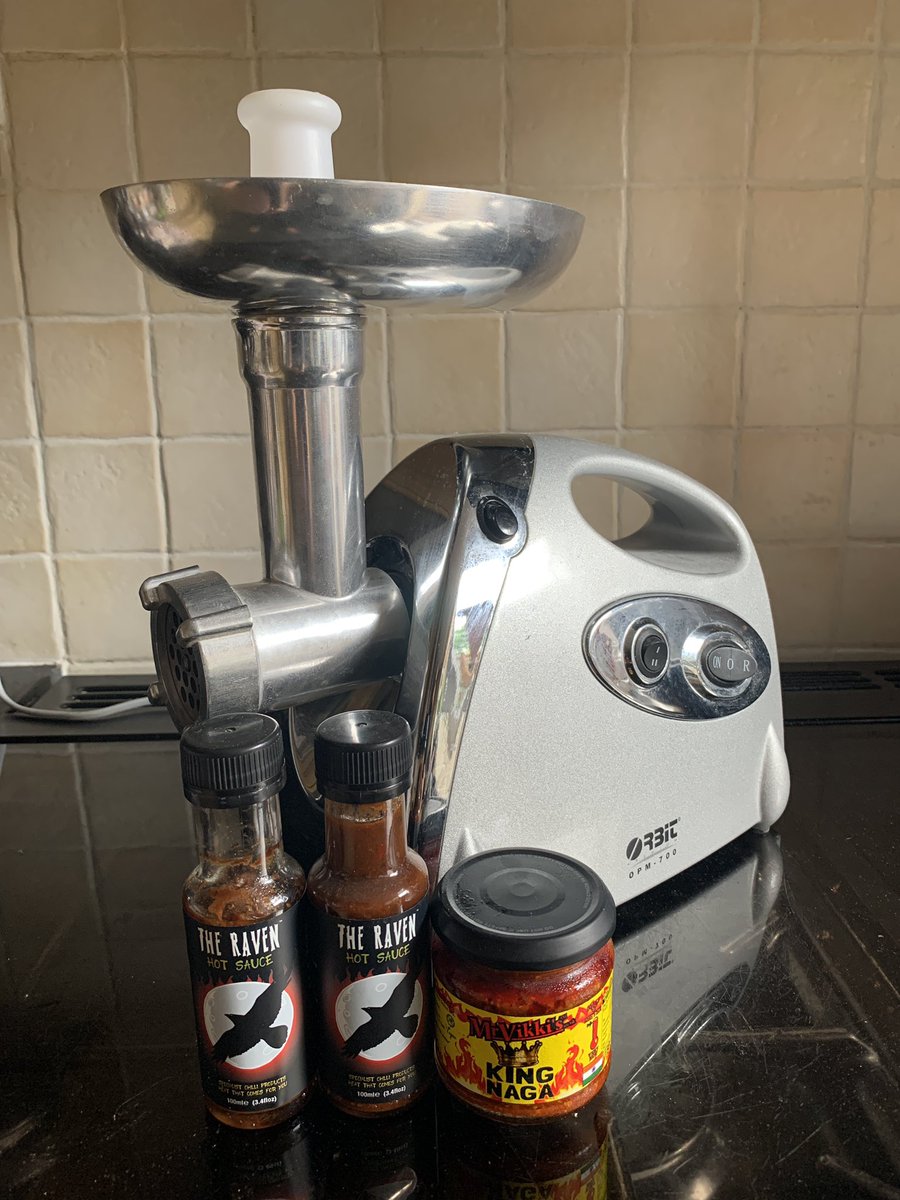 Today’s all about experimenting with #chilli #chillisausages #chillisalt <a href="/GrimReaperFoods/">Grim Reaper®</a> <a href="/MrVikkis/">Mr Vikki's</a>