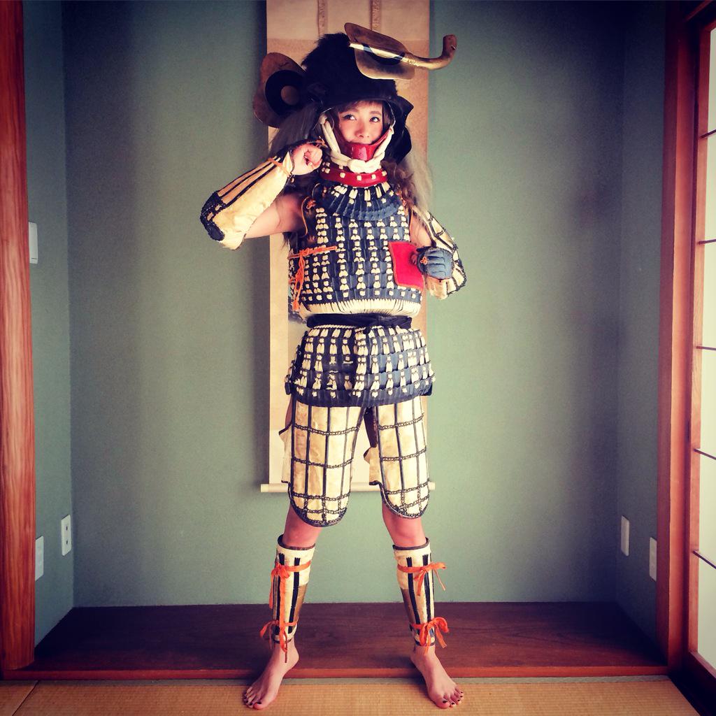 BlueBayWarrio's tweet photo. As a fan of #SAMRAI and samurai armor, I must say: about this TV show #鎧美女. I actually enjoy watching these ladies wear their armor the most. Since these ladies are petite, these armors are sized just right for them. Because the armor covers the body well, it looks very safe🌈 https://t.co/8mSjYkpDUj