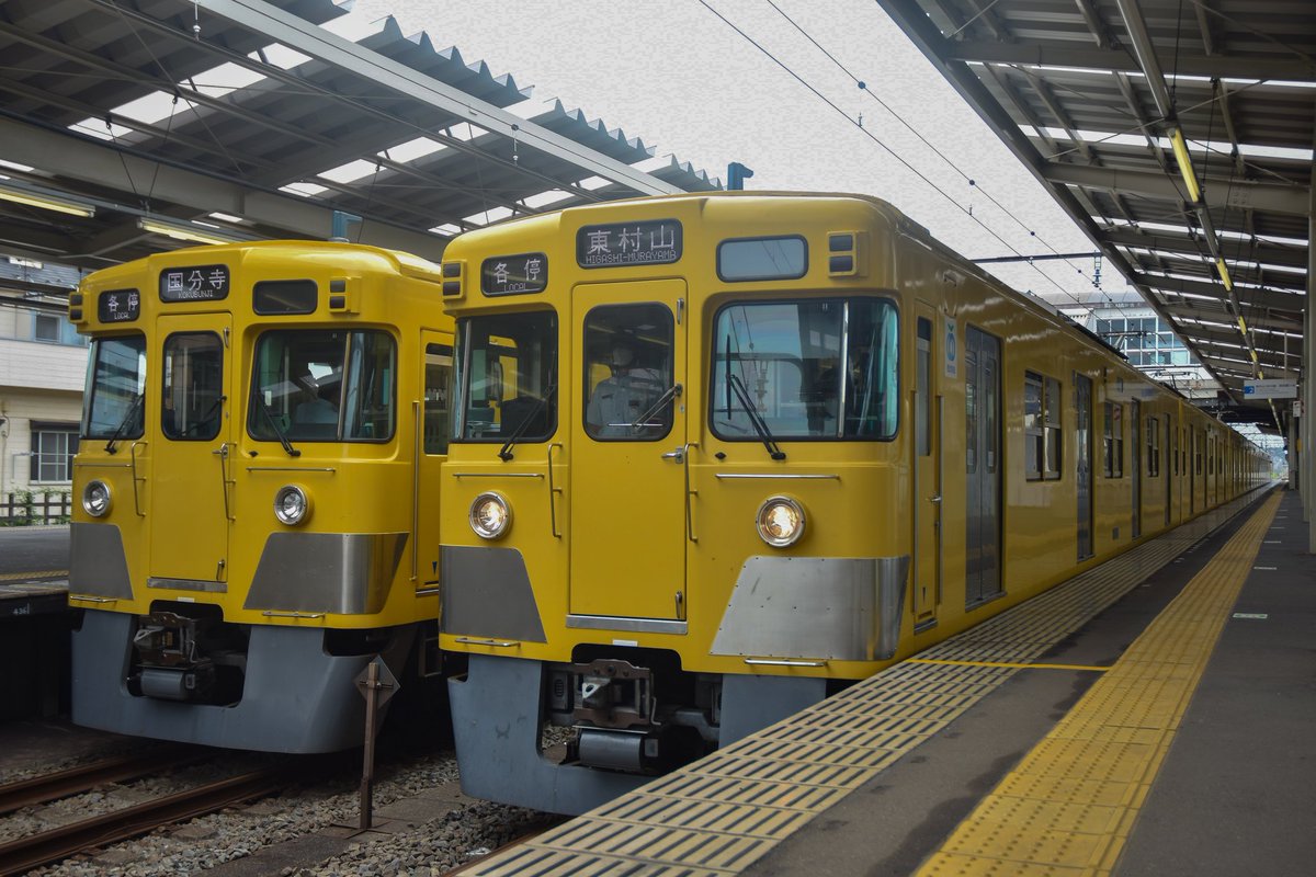 Guro_9430's tweet photo. まさかこの並びを撮った2日後に廃車回送されるなんて……
長い間お疲れ様でした。
P.S 手前が2033F
#西武2000系
#リニューアル車
#2033F https://t.co/SYDMSQuR4q