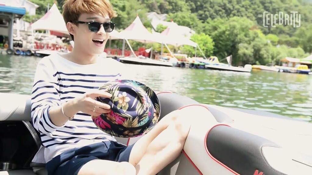 mahla_chenasaly's tweet photo. فقط صورتشو نگاه کنید

#종대 #첸 #CHEN #JONGDAEEXO #EXO #엑소 
💛@layzhang
🐝@weareoneEXO
🖤@B_hundred_Hyun 
@arghanoon_1481 
@__kimnegin https://t.co/zYYm5kex96