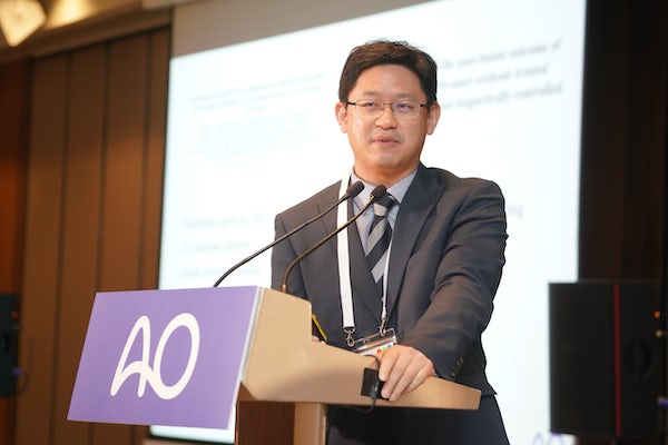 HKUOrtho's tweet image. Dr Jason Cheung and Dr Kenny have been invited to be the #regionalfaculty and delivered plenary talks at the @AOSpine East Asia Conference in Singapore on 20-21 August 2022.

#HKUOrtho #Orthopaedics #SpineSurgery