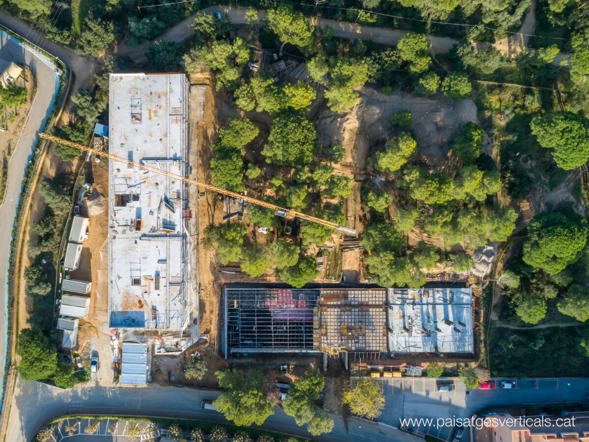 SOS Costa Brava 🌊🌊 #ProuCimentMésPinedes (@soscostabrava) on Twitter photo 🏗️ A cala S’Alguer de #Palamós volen construir un nou edifici i nosaltres el volem aturar!
💪La mobilització de <a href="/pinedadenGori/">Salvem la Pineda d'en Gori</a> està frenant la construcció d’un 3er edifici que agreujarà més la degradació d’aquesta cala.
Descobreix aquesta zona amenaçada ⤵️⤵️⤵️ 🏗️ A cala S’Alguer de #Palamós volen construir un nou edifici i nosaltres el volem aturar!
💪La mobilització de <a href="/pinedadenGori/">Salvem la Pineda d'en Gori</a> està frenant la construcció d’un 3er edifici que agreujarà més la degradació d’aquesta cala.
Descobreix aquesta zona amenaçada ⤵️⤵️⤵️