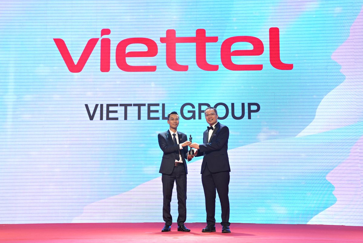 _ViettelGroup's tweet photo. Viettel believes in building a positive workplace culture that embraces collaboration, inclusivity and creativity – while celebrating diversity. We're honored to be amongst HR Asia's Best Companies to Work For in Asia. 
https://t.co/yRcRoscGvQ
#ViettelGroup #hrasia https://t.co/82jHtsZLV7